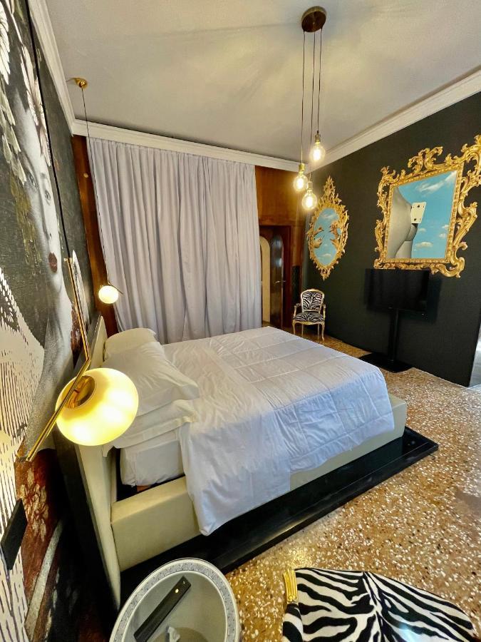 Royal Rialto - Grand Canal View Veneza
