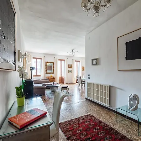 Royal Rialto Apartment - Grand Canal View Venezia Esterno foto