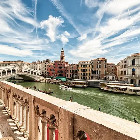 Royal Rialto Apartment - Grand Canal View Venezia Esterno foto