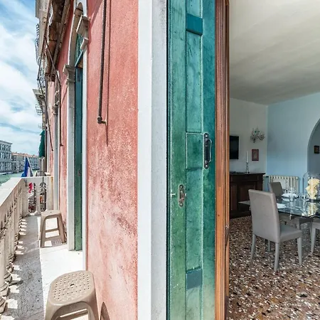 Royal Rialto Apartment - Grand Canal View Venezia Esterno foto